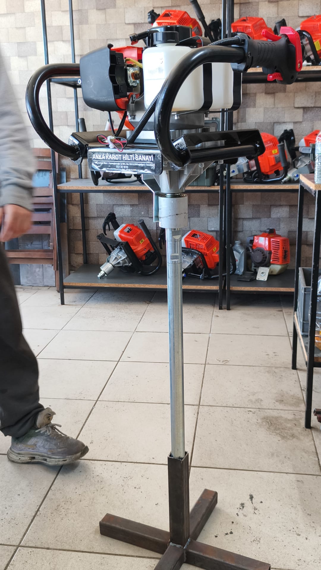 3.5 Kısa Redüktörlü Benzinli Sondaj Makinesi